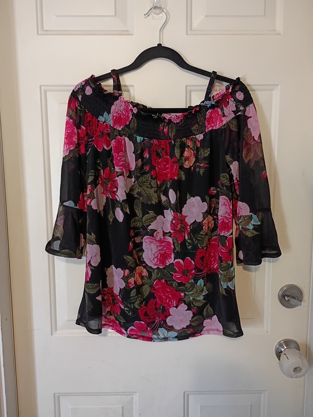 Floral Cold Shoulder Sheer 3/4 Sleeve Women's Top in Black and Pink Size Medium